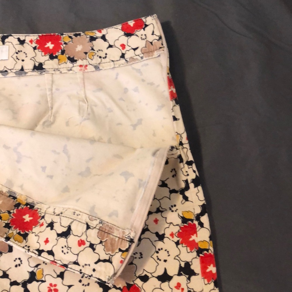 Ann Taylor Loft Pencil Skirt - Picture 3 of 4